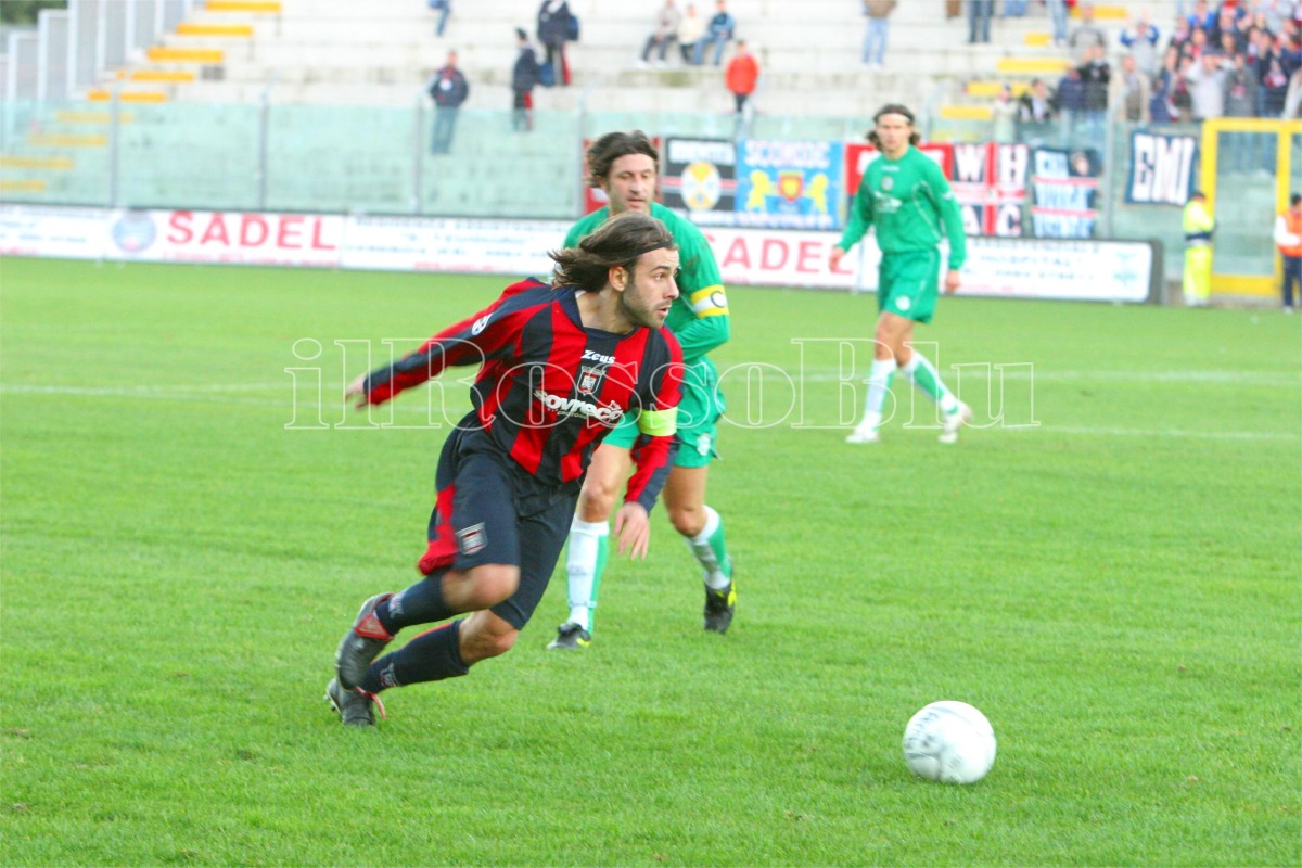#Crotone100 | Alfredo Cardinale, motore del centrocampo del Crotone - 