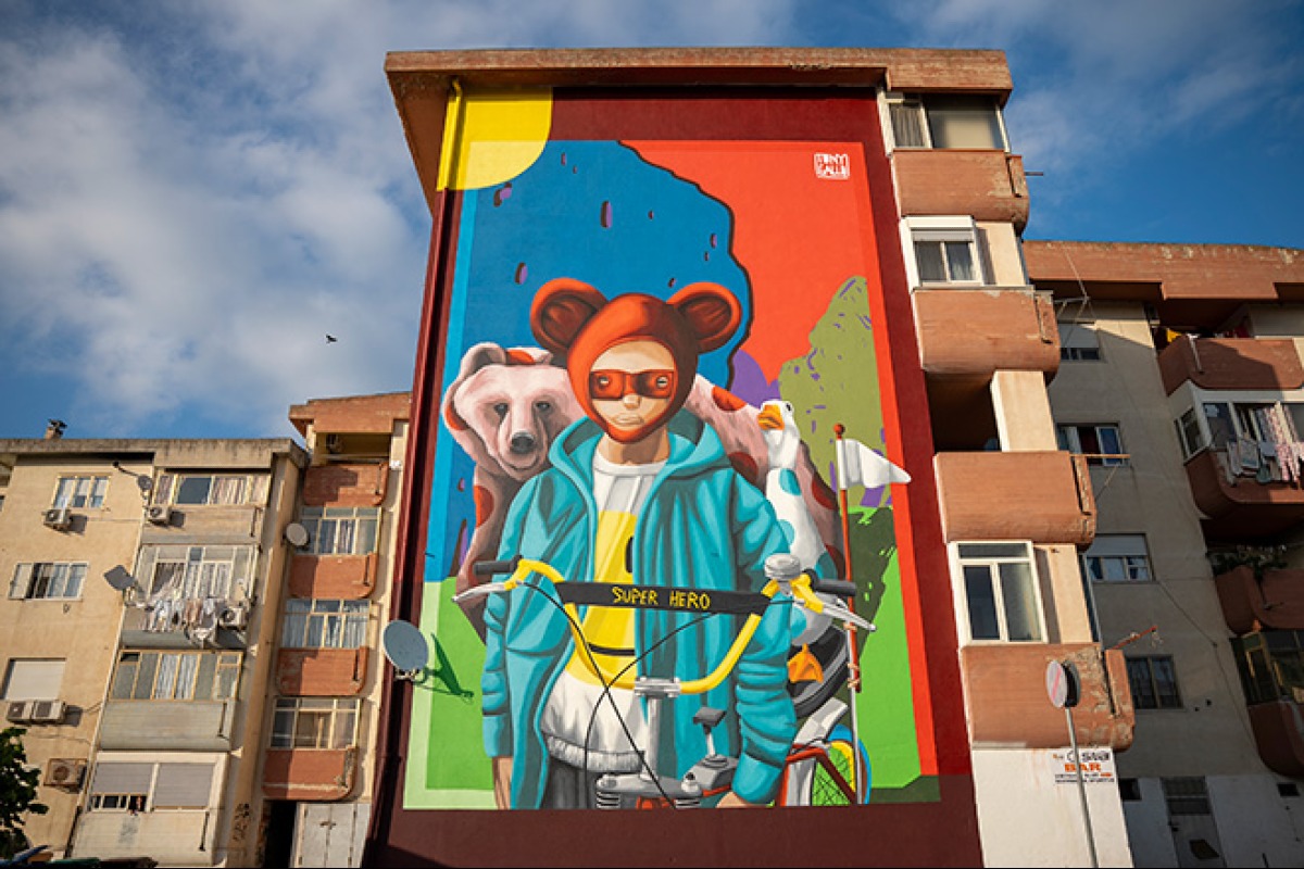 Tra i murales di Crotone... un giro tra i 300 alloggi e Borgata San Francesco -