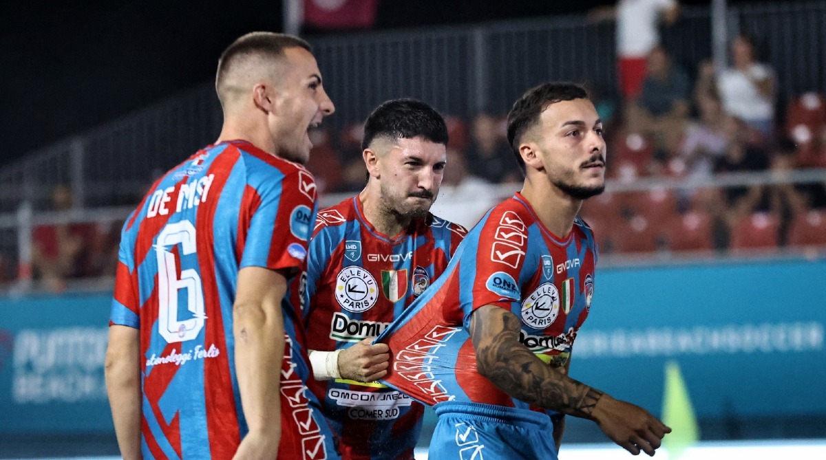 Dominatori del Beach Soccer: Domusbet.tv Catania e Lenergy Pisa si sfidano per lo Scudetto - 