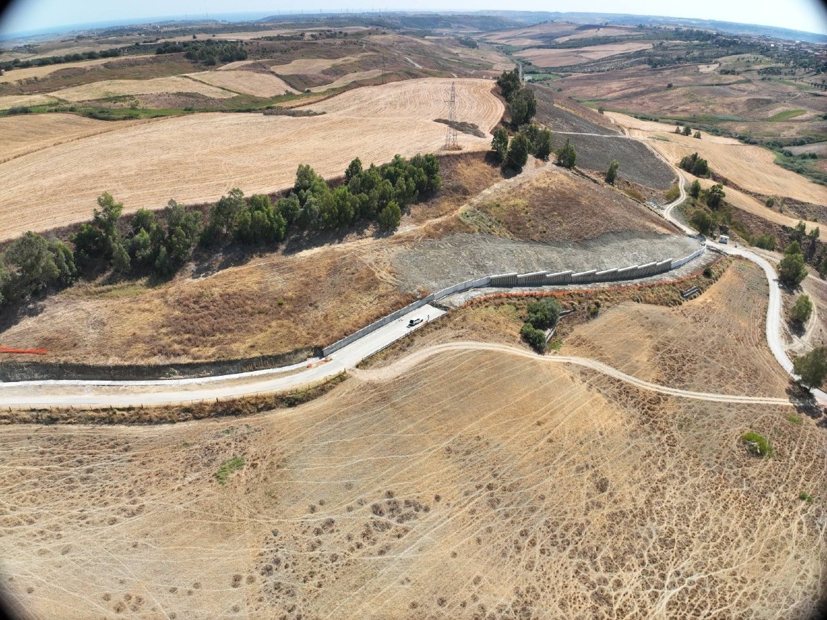 Avanzano i lavori per il rinnovo della Strada Cutro-Papanice -