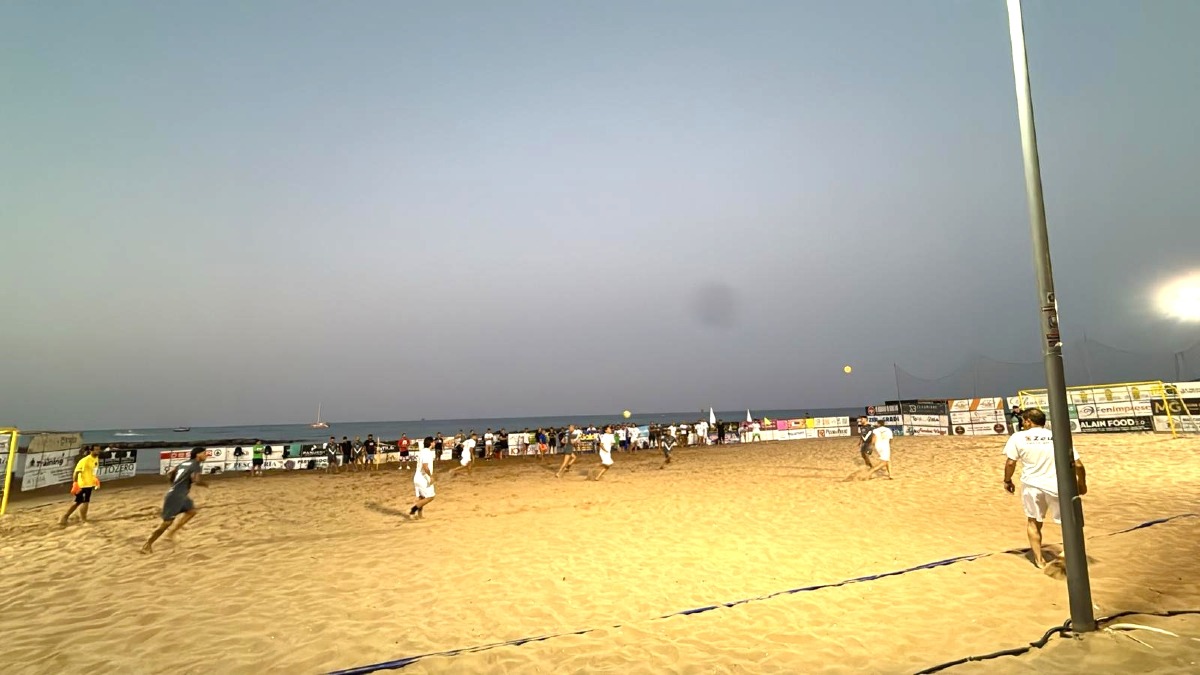 Crotone - Grande attesa per la finalissima del torneo di beach soccer - 