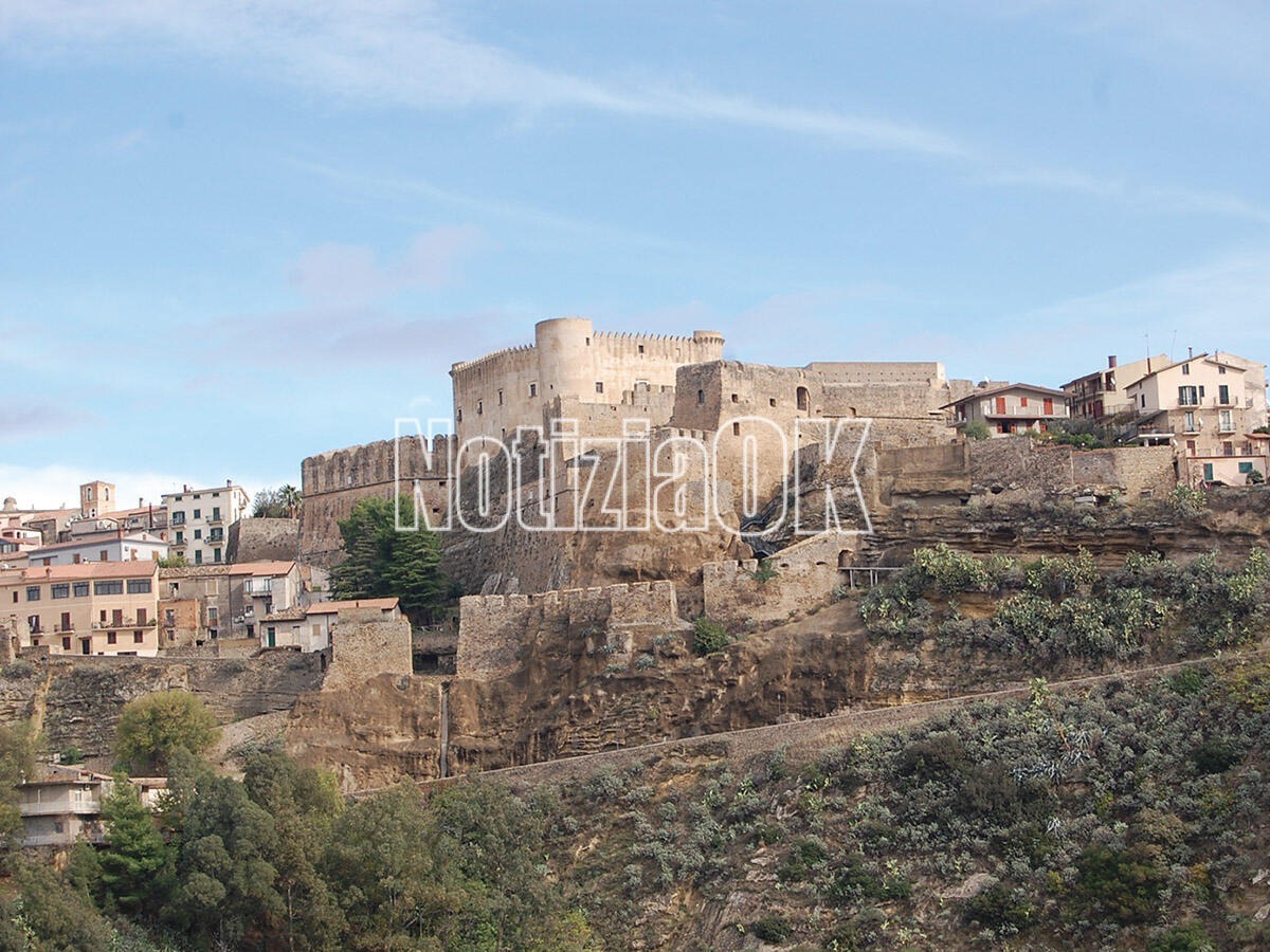 "CASTELVINO" al Castello di Santa Severina: un viaggio nella storia del vino - 