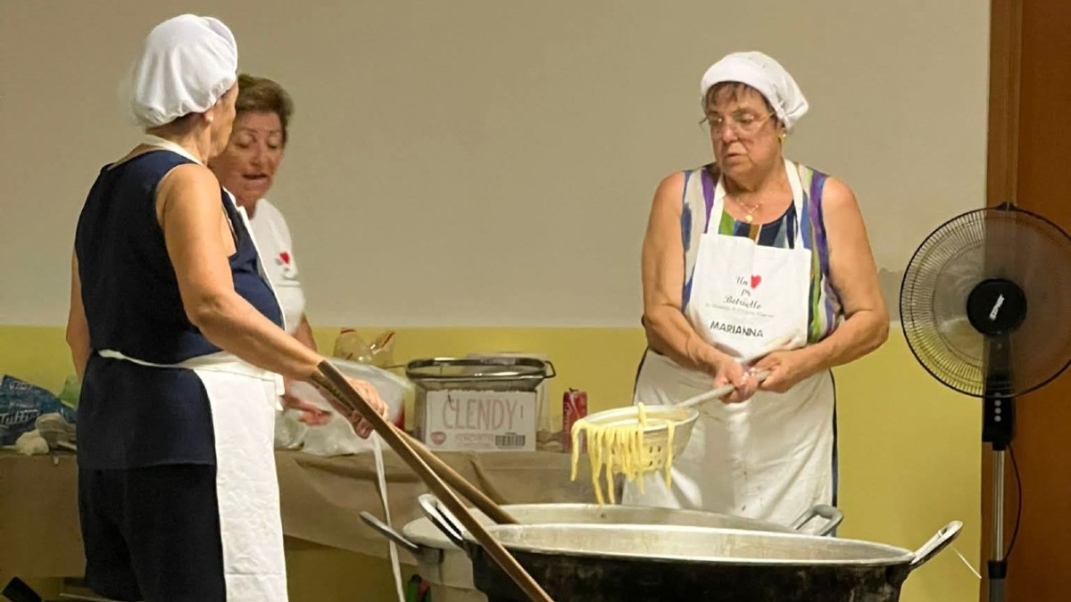 Botricello, riuscita la seconda sagra degli ‘Mparrettati - 
