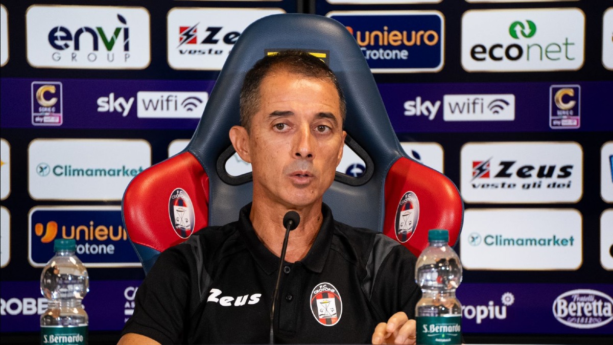 Crotone-Catania | Mister Longo presenta la Coppa Italia: "Domani il banco di prova. Il portiere? È titolare" - 