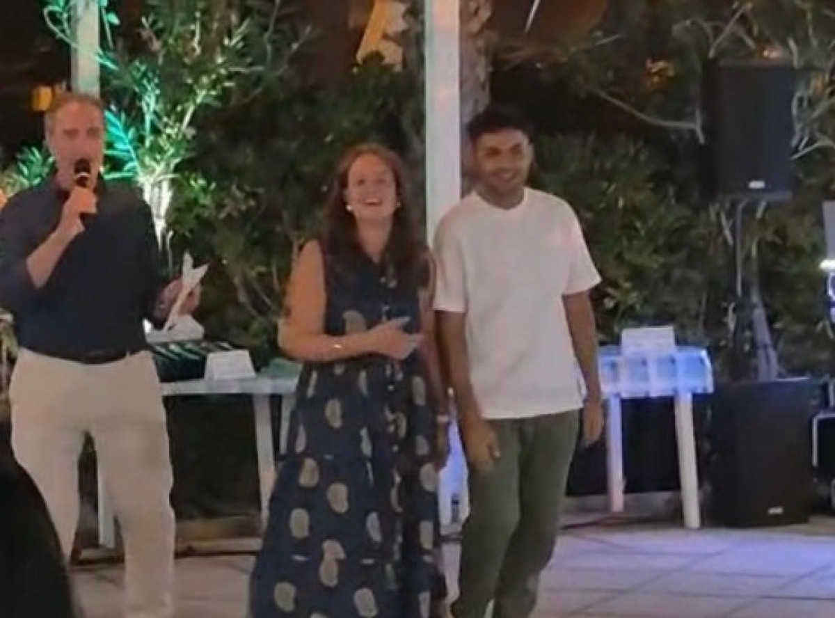 Musica, emozioni e talento: grande successo per “The Voice on the Beach” al Lido Valente di Strongoli Marina - 