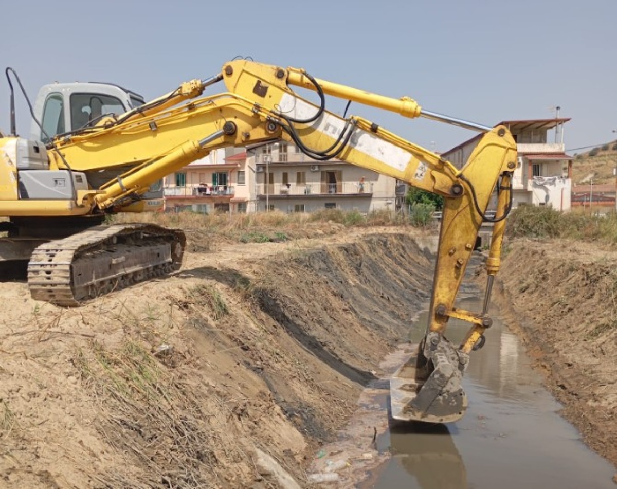 Comune di Botricello: interventi di Pulizia dei Burroni e dei Fossi di Scolo -