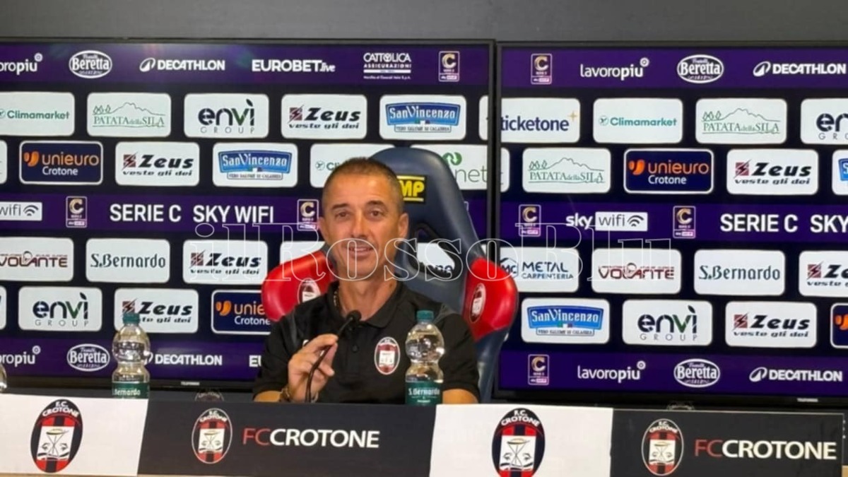 #CrotoneBenevento | Mister Longo: "Dovremo essere la migliore versione di noi stessi. Tumminello? Potrebbe essere convocato" - 
