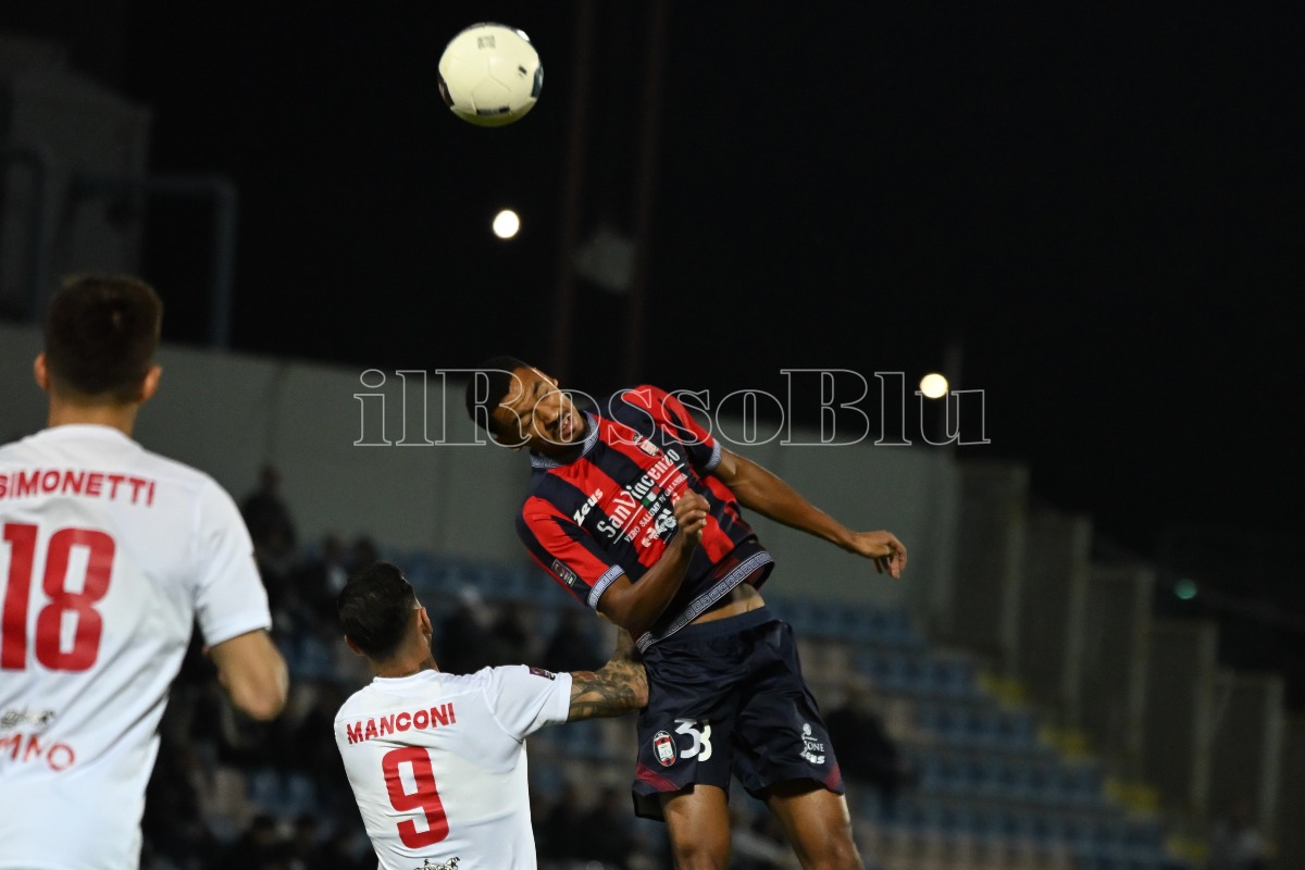 #CrotoneBenevento | I convocati di mister Auteri: in 24 per la sfida dell'Ezio Scida - 