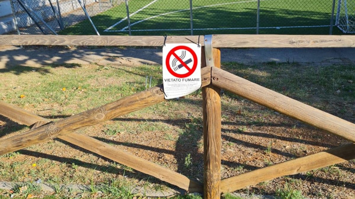 Amaroni - Anfiteatro comunale, appello al senso civico -