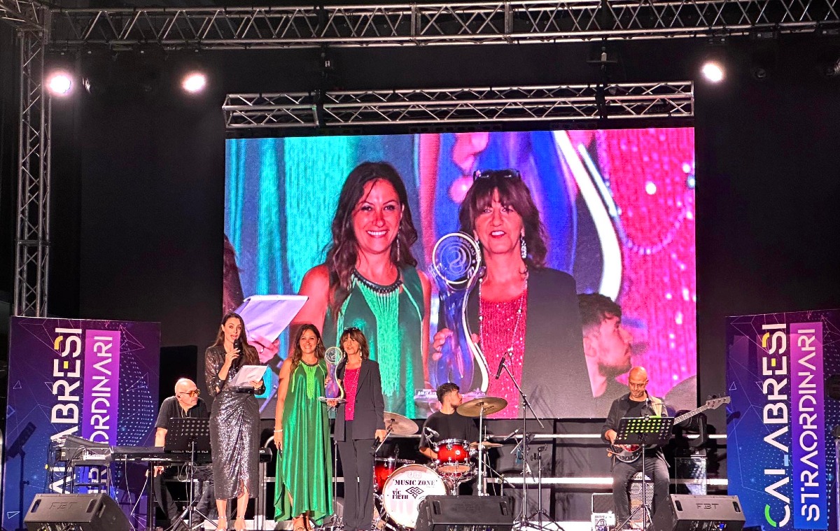 Cetraro, il Premio “Calabresi Straordinari” 2025 celebra Maria Antonietta Aiello -