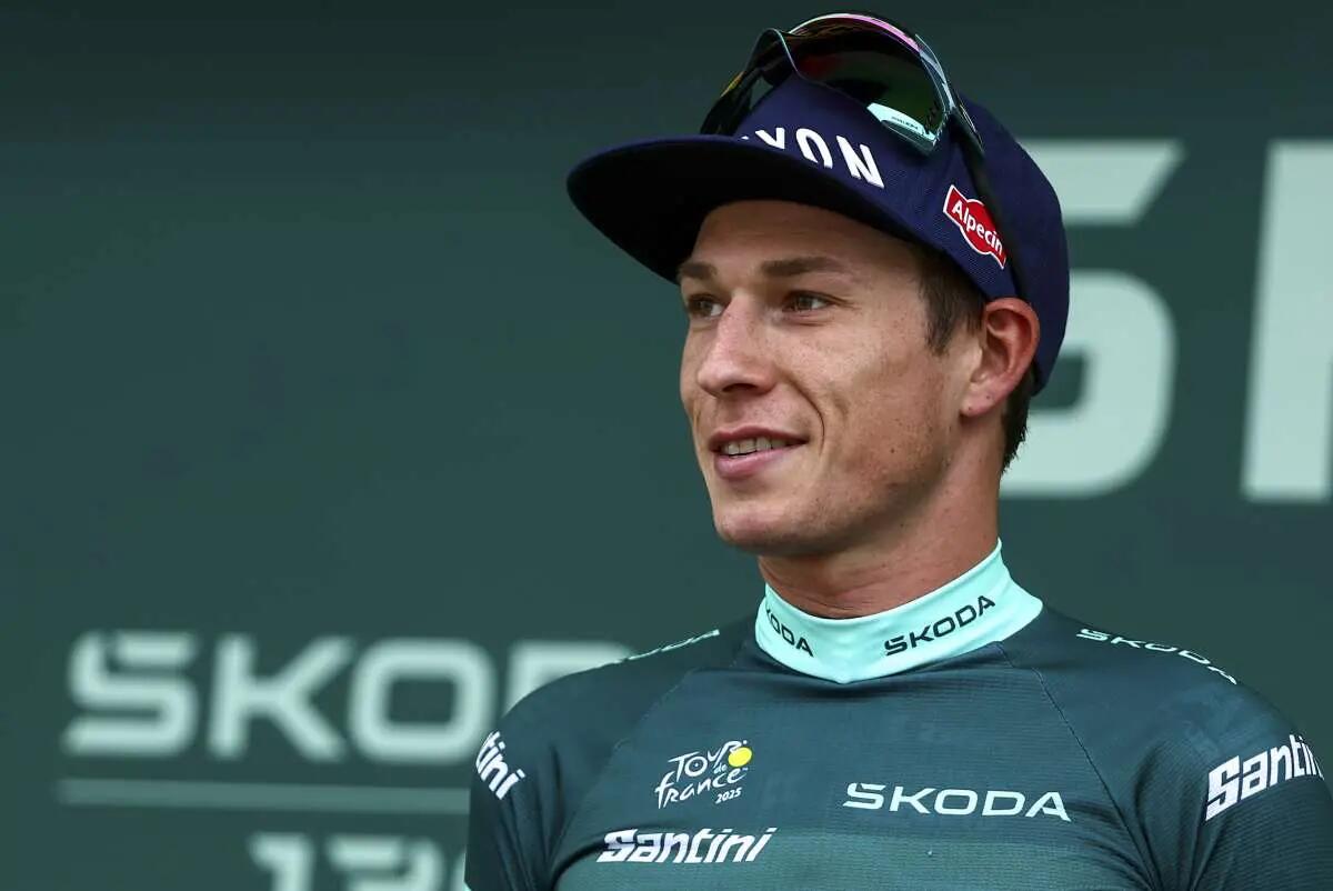 Philipsen vince a Novara la prima tappa della Vuelta 2025 -