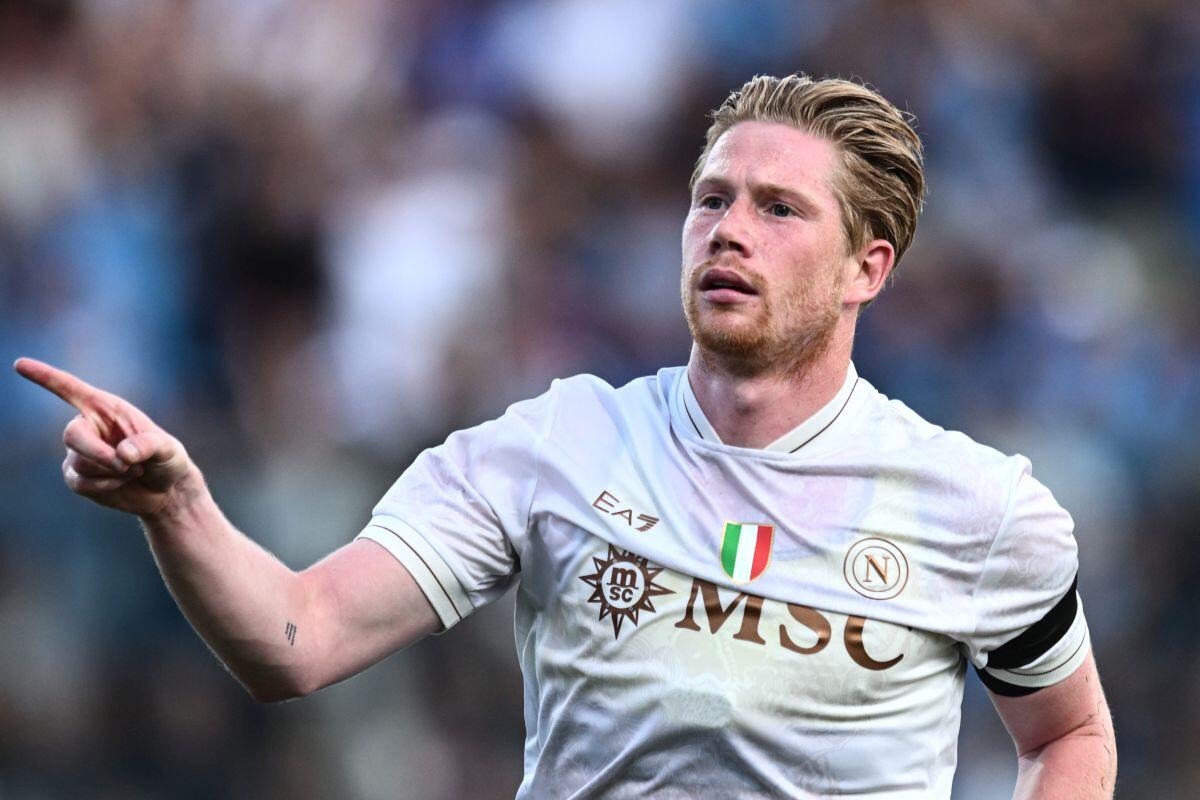 De Bruyne trascina il Napoli, ok il Bologna, pari per il Genoa -