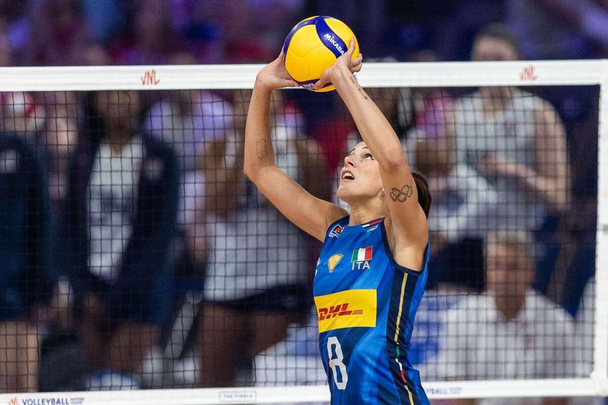 Azzurre del volley agli ottavi del Mondiale da prime, Belgio ko 3-1. Lieve tachicardia per Danesi: “Sto bene” - 
