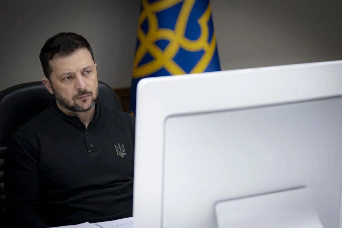 Ucraina, Zelensky incontra Rutte “Garantire sicurezza” -