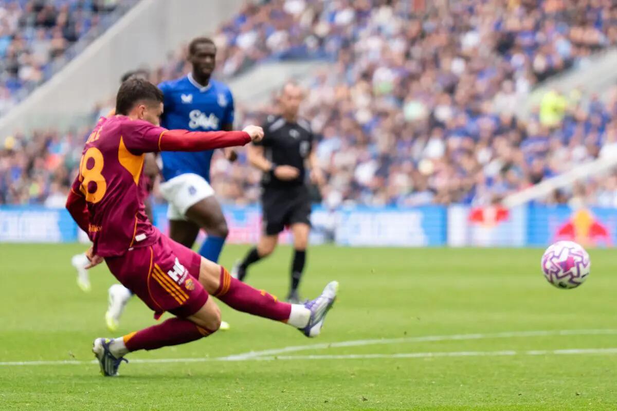 Vittorie in amichevole per Roma e Lazio, pari Milan col Leeds - 