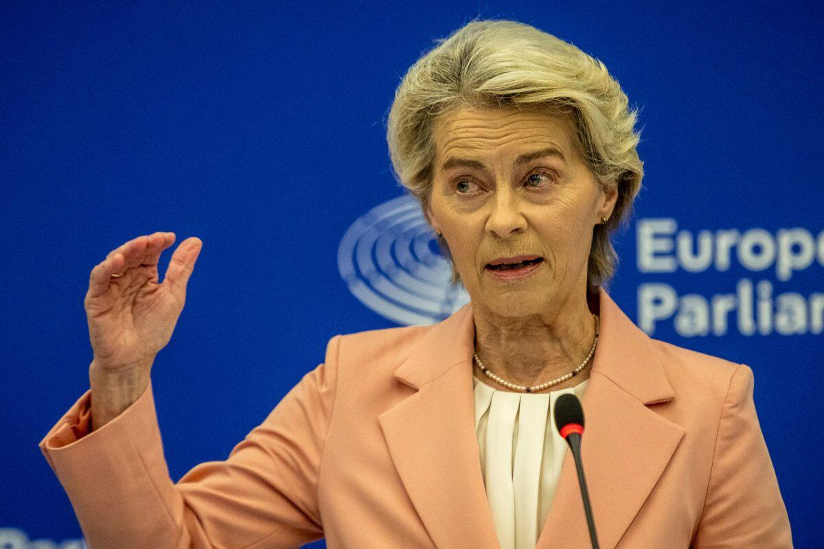 Ucraina, Von der Leyen “Saranno rafforzate sanzioni alla Russia” -