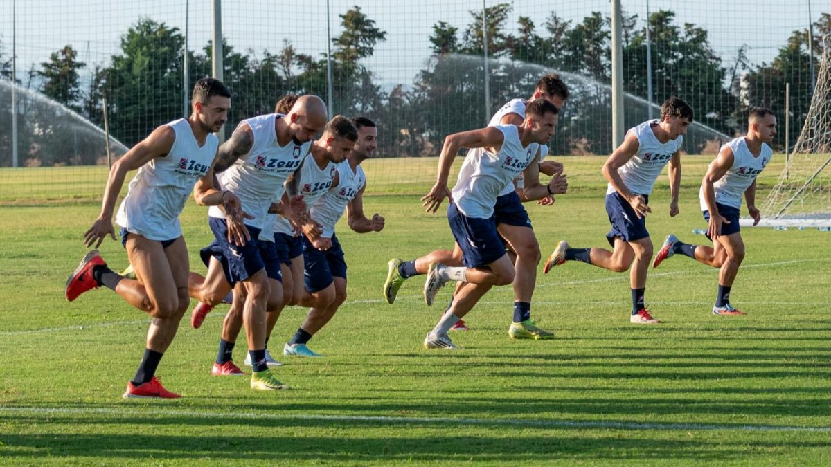Crotone Calcio | Partita la preparazione in vista del Derby con il Cosenza - 