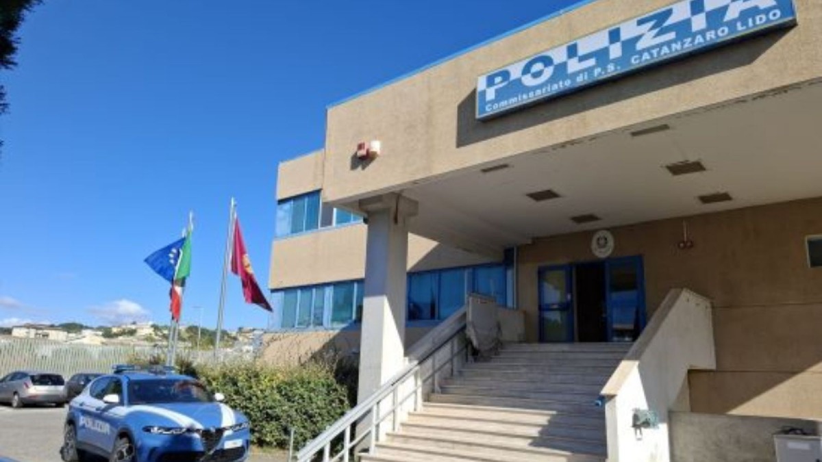 Catanzaro, due giovani arrestati per spaccio di cocaina alla stazione di Lido -