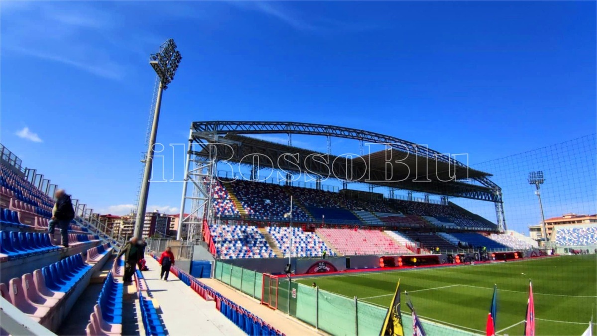 #CrotoneCosenza | Sale l'attesa per il "derby", in vendita i biglietti della sfida e gli abbonamenti stagionali - 