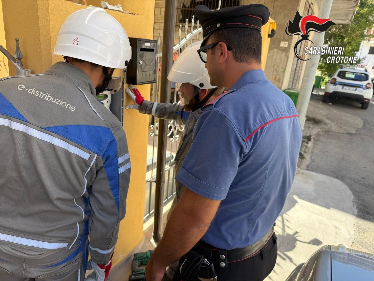 Cirò Marina: 69enne denunciato per furto aggravato di energia elettrica e acqua potabile -