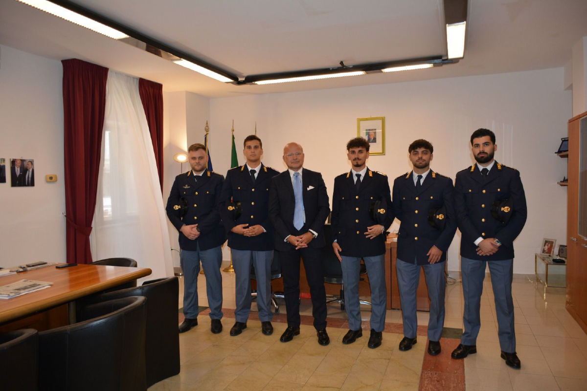 Sei nuovi Agenti della Polizia di stato assegnati alla Questura di Crotone -