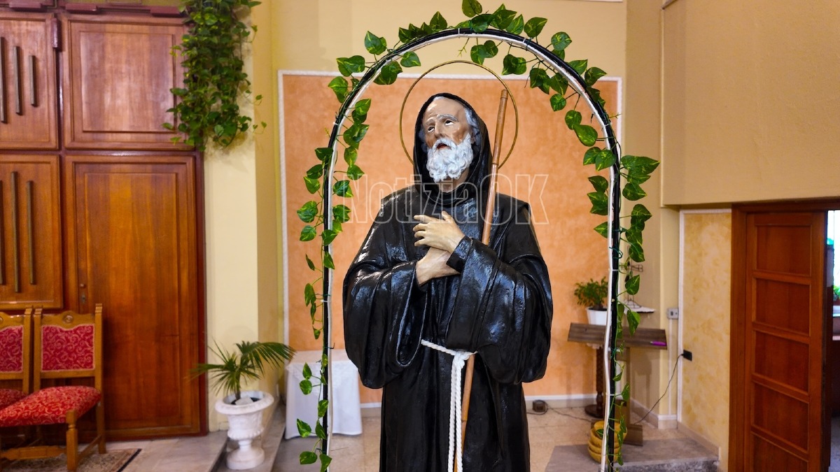 La comunità del Sacro Cuore in festa per San Francesco di Paola: visita del Quadricello della Madonna di Capo Colonna -  