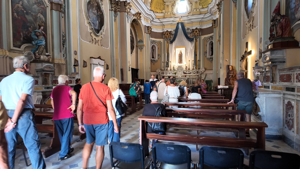 Turismo di settembre: gruppi dal Nord Italia alla scoperta di Crotone - 