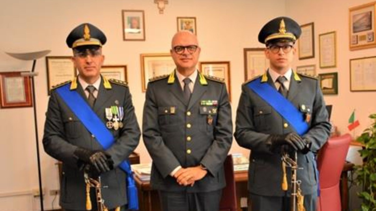 Cambio al vertice della Guardia di Finanza di Paola - 