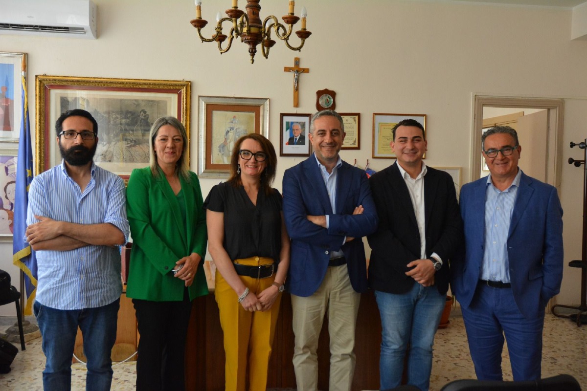 Traffico di rifiuti tra Campania, Puglia, Calabria e Basilicata: il Comune di Cassano All’Ionio si costituisce parte civile -