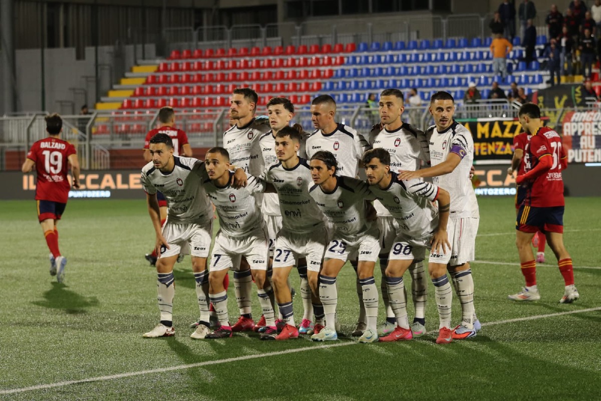 #PotenzaCrotone 3-3 | Un pareggio al "Viviani", il Crotone butta via una vittoria alla portata - Foto: Antonio Croglia