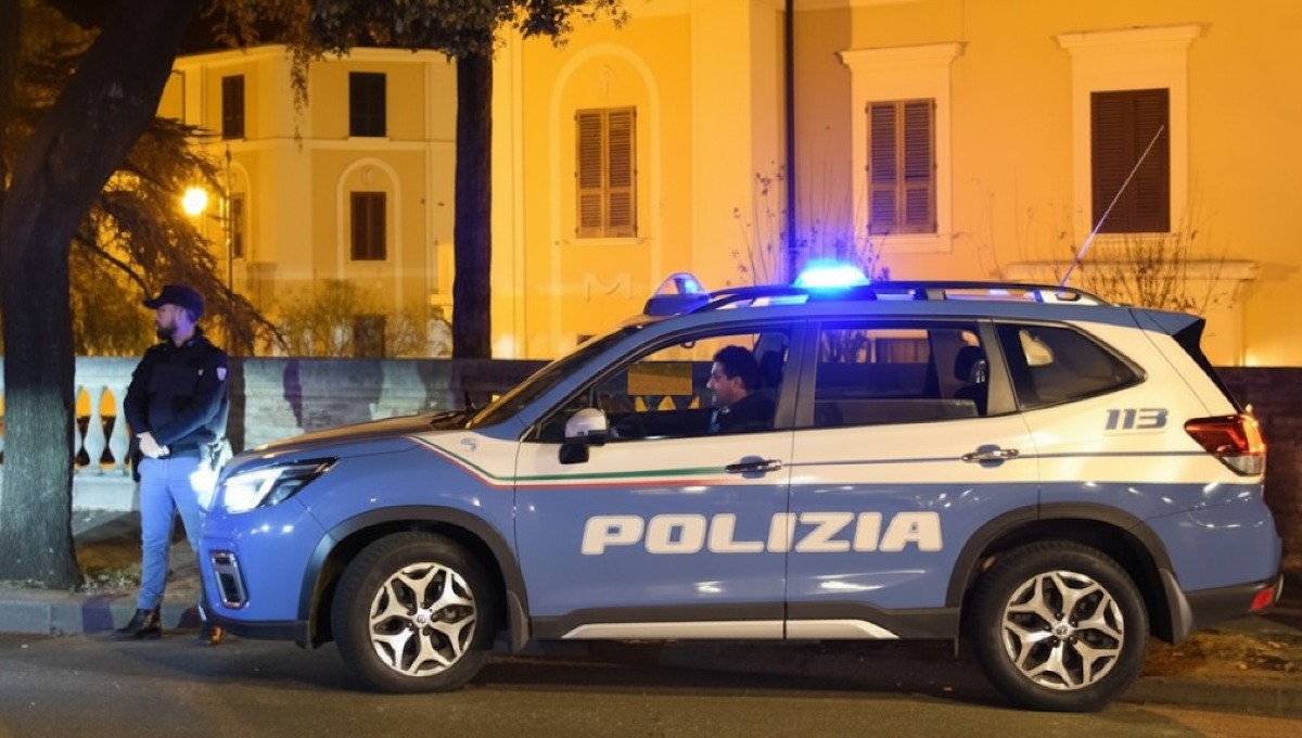 Cosenza - Controlli nella “movida”: identificati 236 minori, denunciato un cittadino straniero per spaccio - 