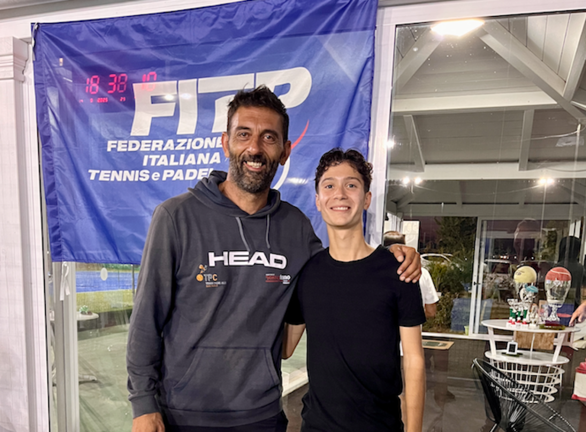 A Crotone il tennis si fa grande: successo per il torneo di terza e quarta categoria - 
