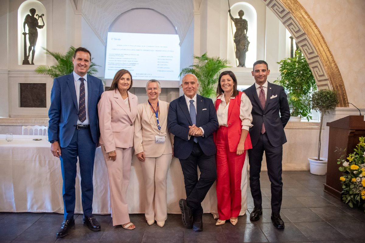 Crotone - Successo di partecipazione e confronto al Congresso dei Consulenti del lavoro -