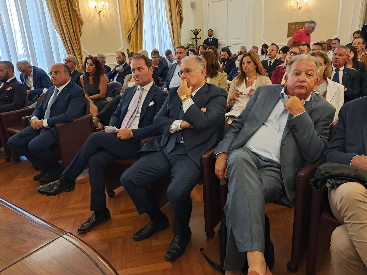 Statale 106, porti e cantieri fermi: la Calabria produttiva chiede una svolta - 