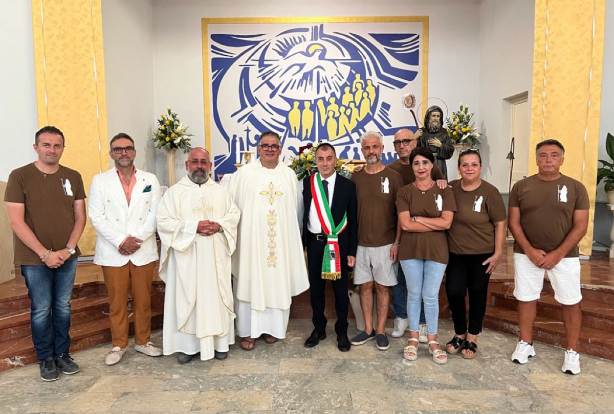 Falerna, successo per la seconda iniziativa benefica di Cav. Raffaele Mazza - 