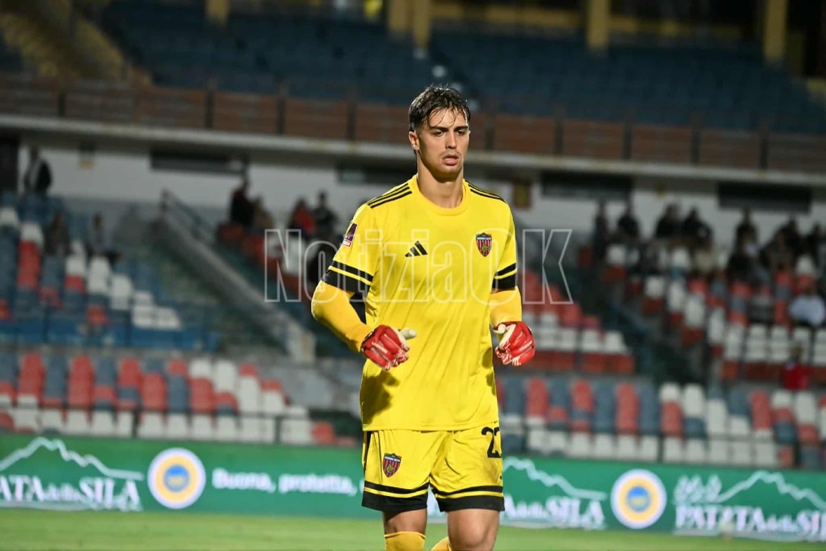 #CosenzaGiugliano 4-1 | Prestazione autoritaria dei Lupi che dilagano contro il Giugliano - 