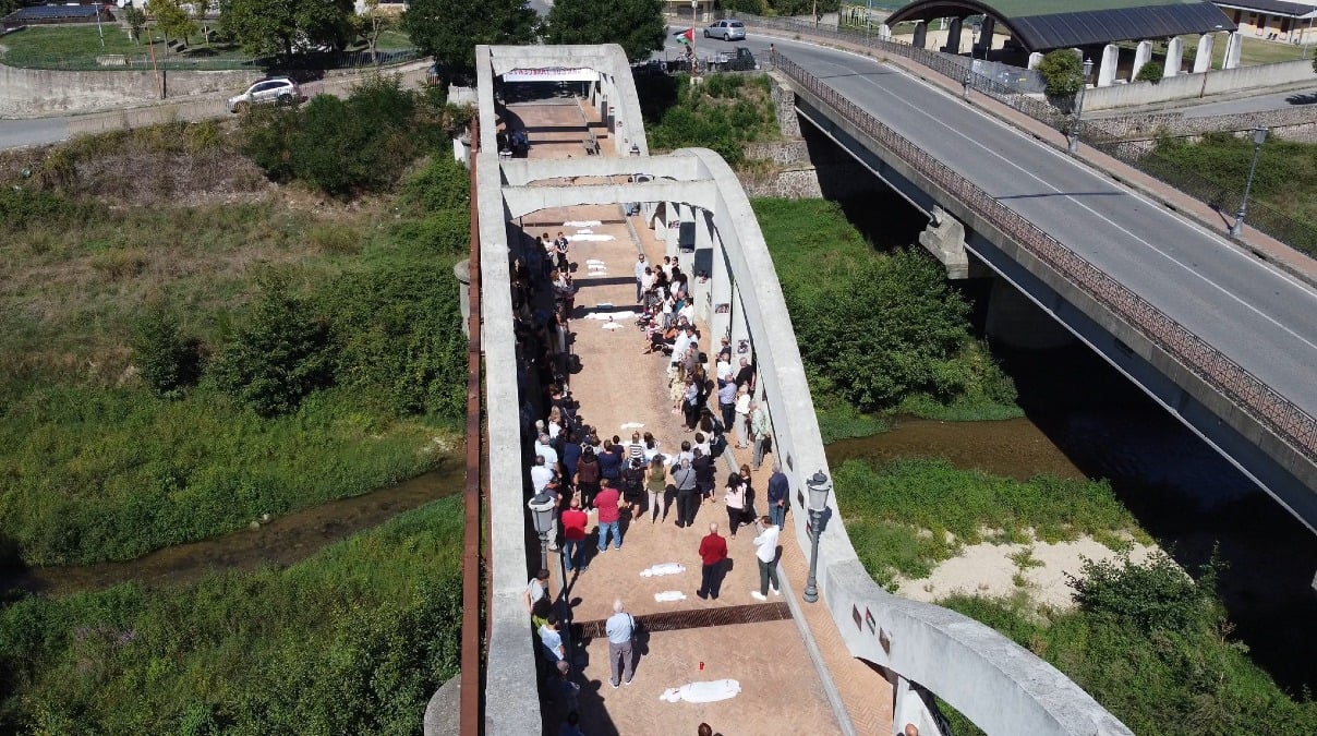 Cardinale per Gaza, comunità in preghiera sul Ponte Vecchio - 