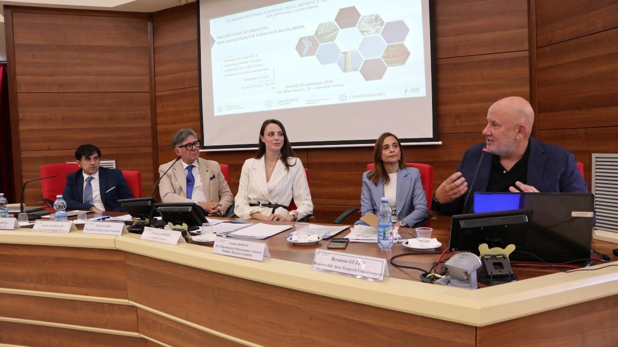 Unioncamere Calabria ospita l'evento dedicato alle infrastrutture a servizio delle imprese del turismo - 