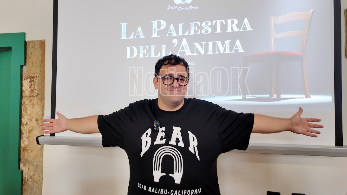 (VIDEO) Un palco senza sipario: il viaggio dentro sé stessi con la Palestra dell’Anima - 