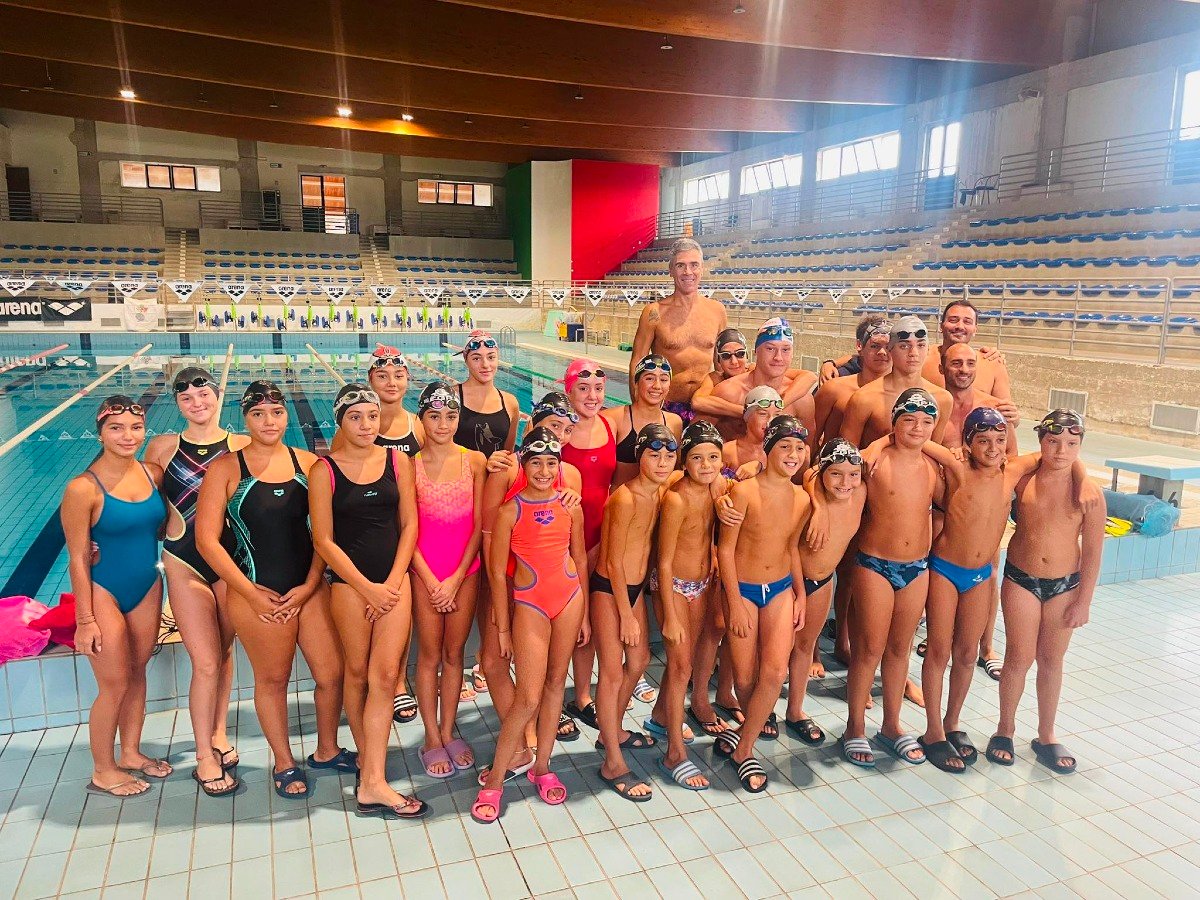 Kroton Nuoto costretta a migrare: il primo allenamento a Catanzaro dopo quattro mesi in mare - 