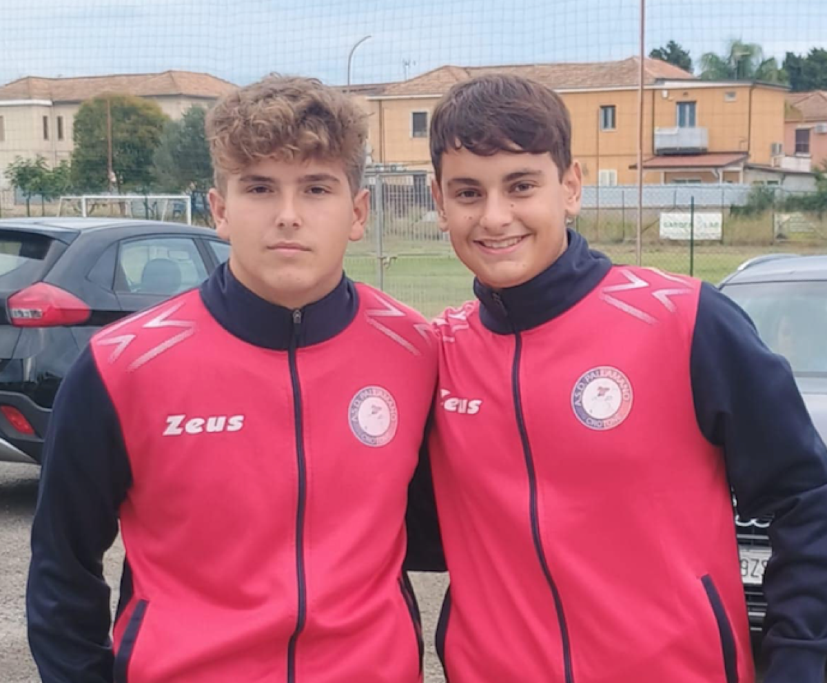 Pallamano - Due giovani crotonesi volano al Trofeo Coni -