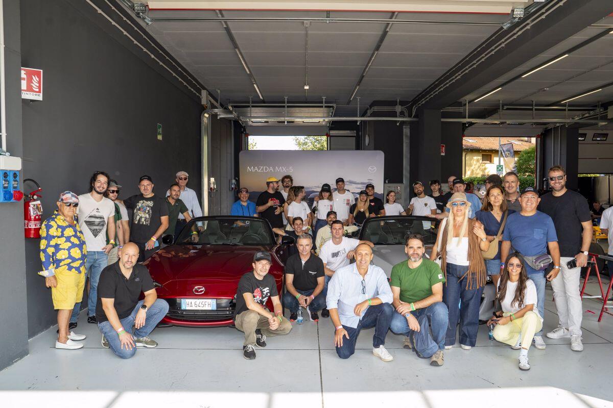 Mazda in pista al Minardi Day 2025 a bordo della MX-5 - 