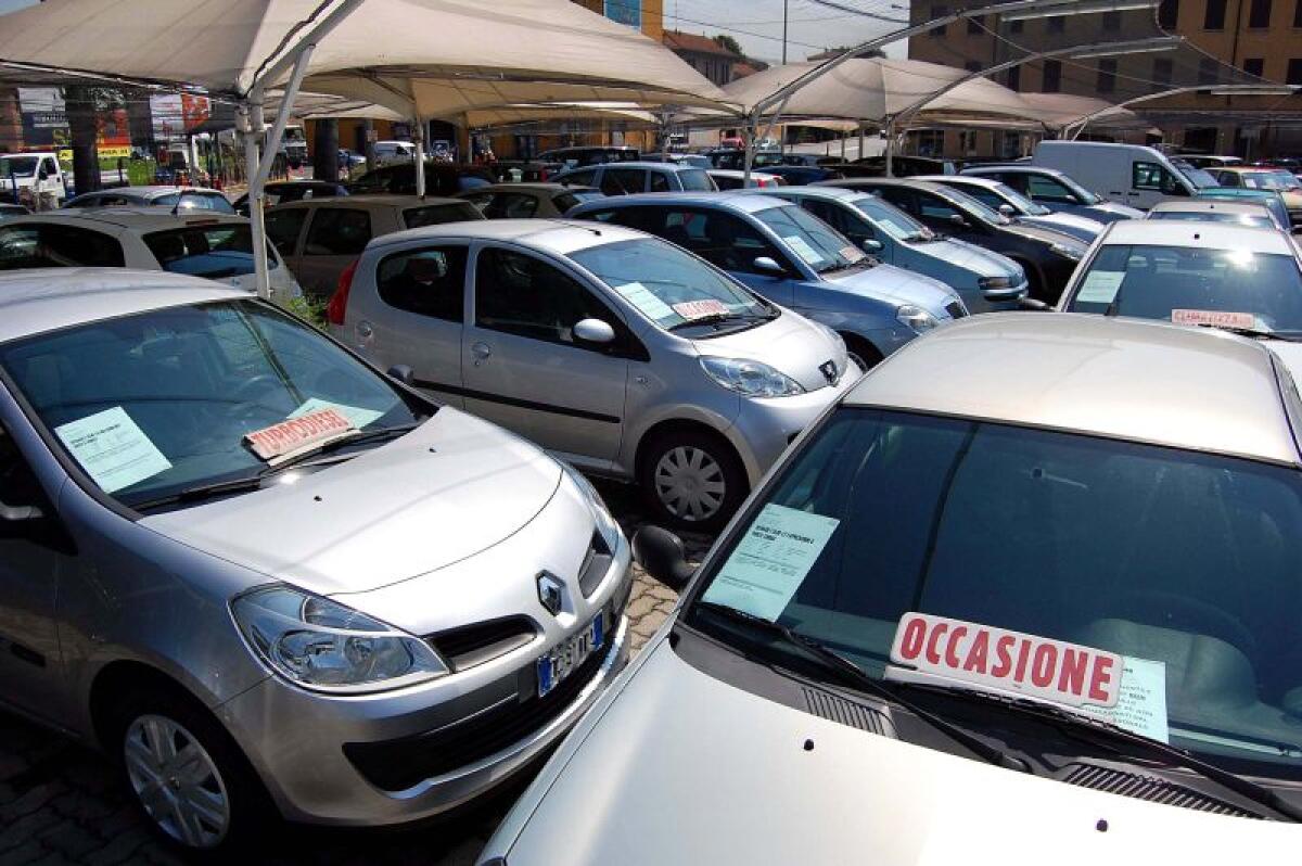 Aci, ad agosto in lieve calo il mercato italiano dei veicoli di seconda mano -