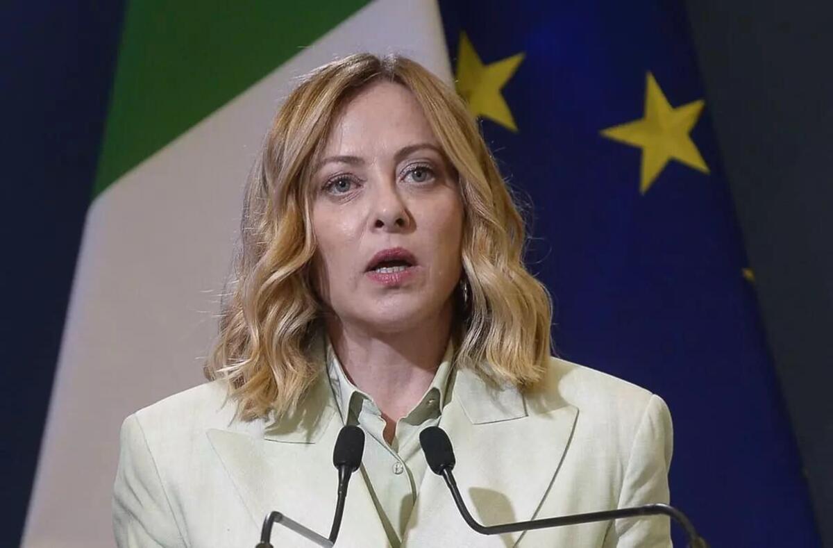 Meloni a giovani FdI “Minacce si moltiplicano, ma non abbiamo paura” -