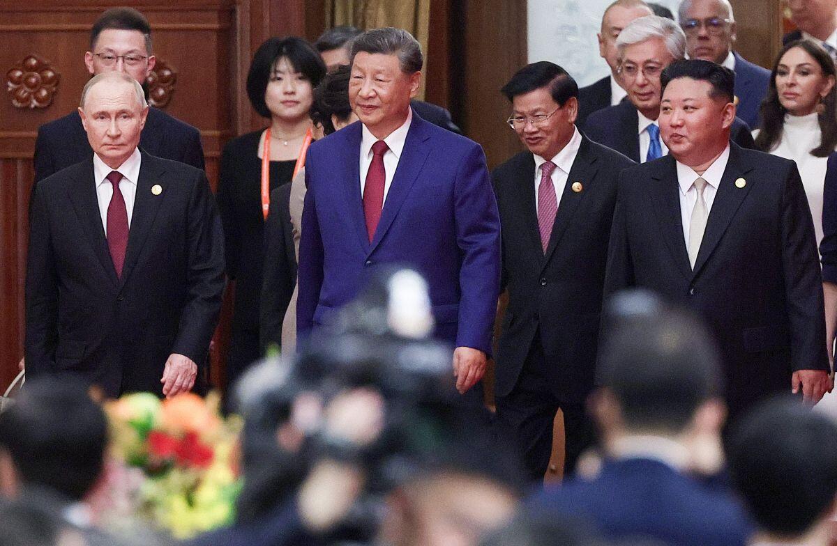 Cina, Xi Jinping “Il mondo scelga tra la guerra e la pace” -