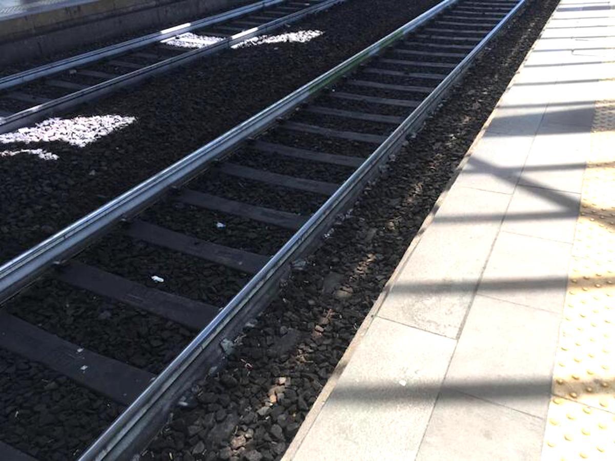 Castiglione Cosentino - Attiva l'assistenza disabili in stazione - Binari ferroviari in una foto di archivio