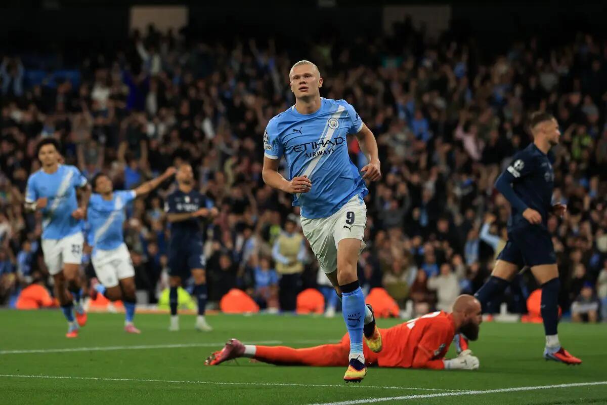Il Napoli piegato da Haaland e Doku, 2-0 per il City - 