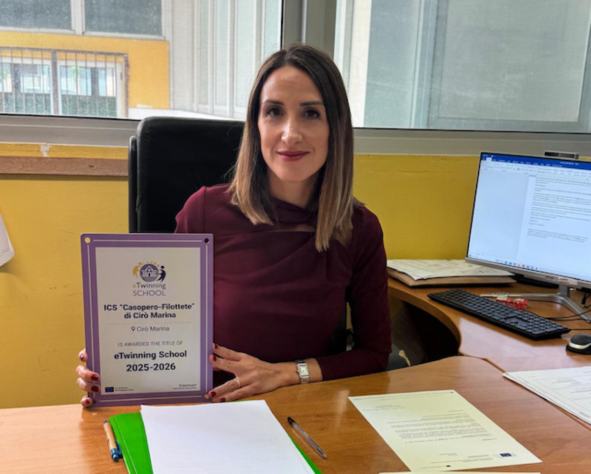 L'I.C. Casopero Filottete di Cirò Marina - Crucoli ottiene la certificazione di Scuola Etwinning -