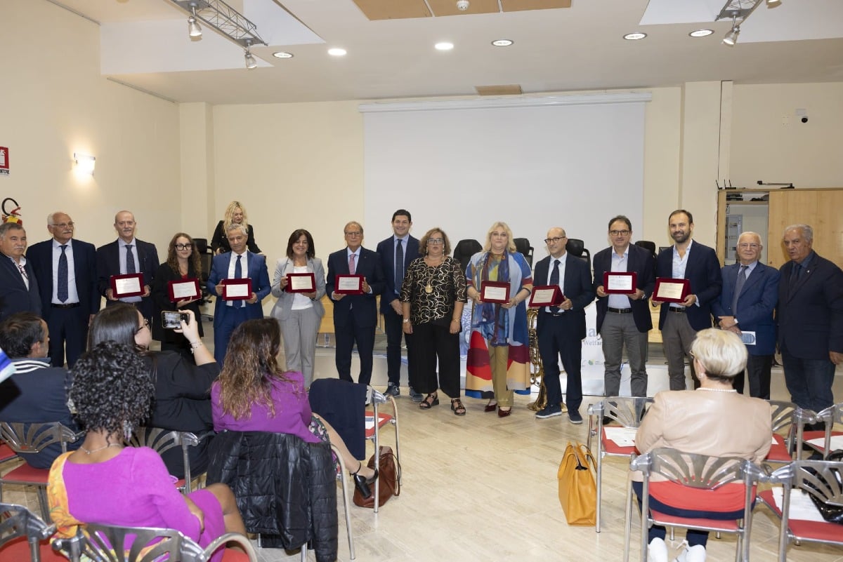 Emozioni e riconoscimenti al Longevity Day: Rende celebra l’invecchiamento attivo al Museo del Presente. Tutti i premiati! -