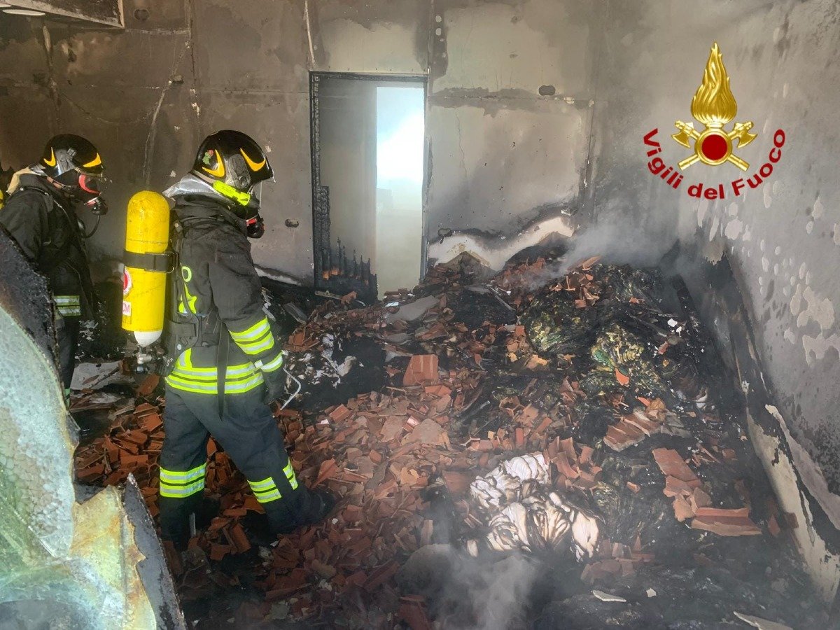 Melissa, incendio in un hotel  - 